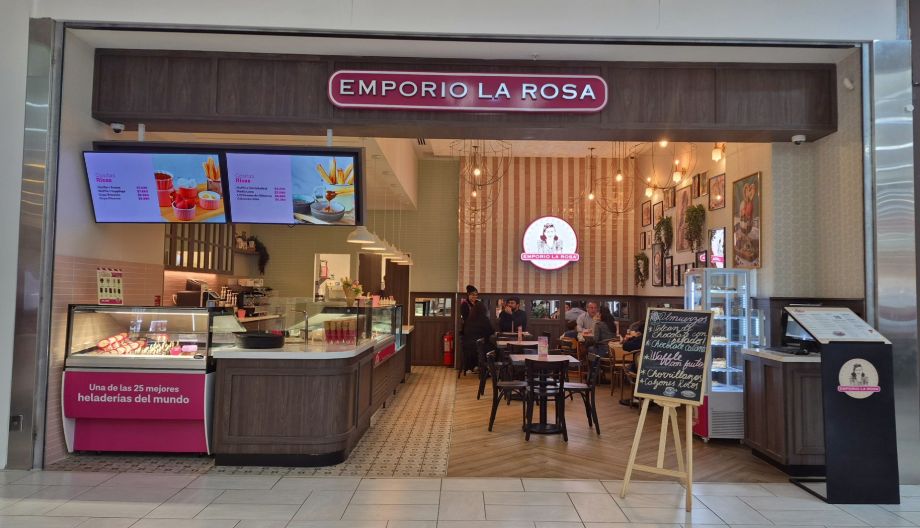 Local de Emporio La Rosa, heladería y cafetería en Chile
