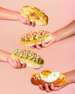 Nueva línea de completos chilenos gourmet en Emporio La Rosa